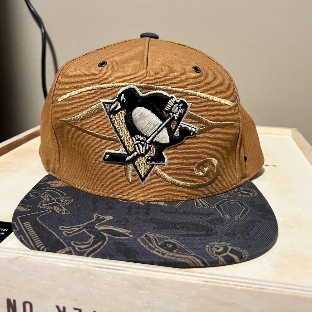 NHL Pittsburgh Penguins Vintage Adjustable Hat